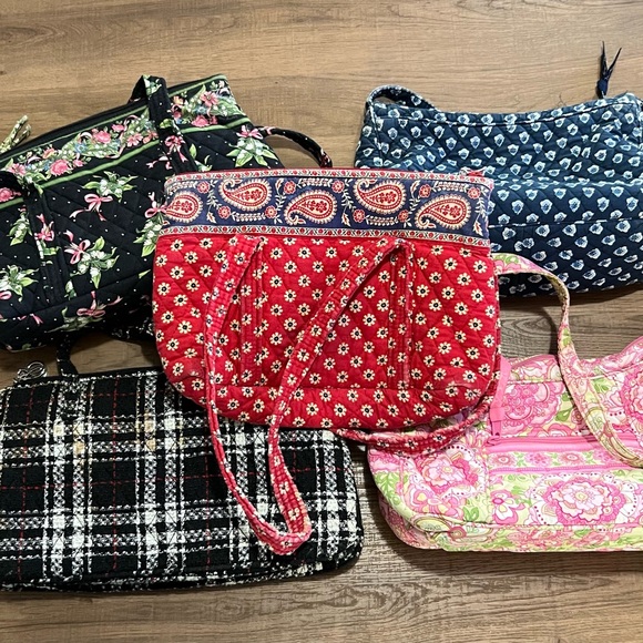 Vera Bradley Handbags - Lot of 5 Vera Bradley purses
